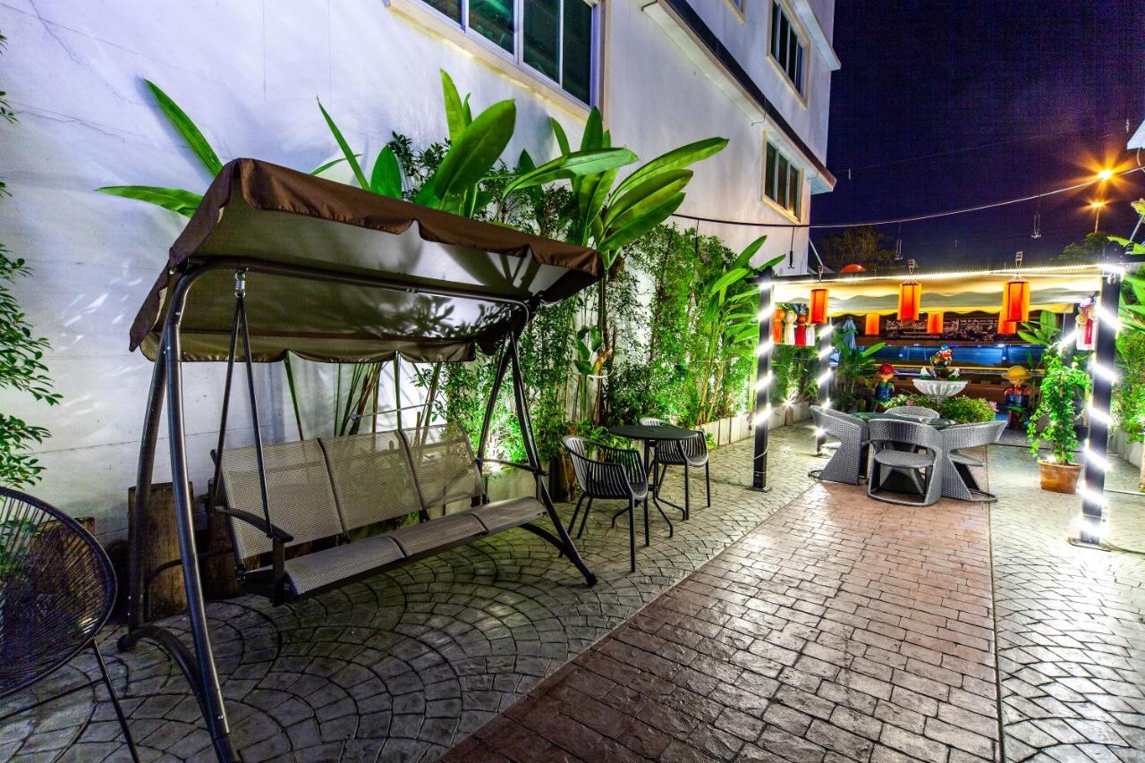 Rung Aroon Hotel By Le Siri Chiang Mai Esterno foto
